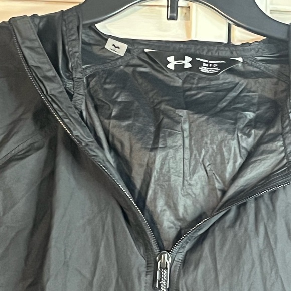 UNDER ARMOUR Storm x essential Black Hooded Rain Jacket new without tag - Picture 5 of 16